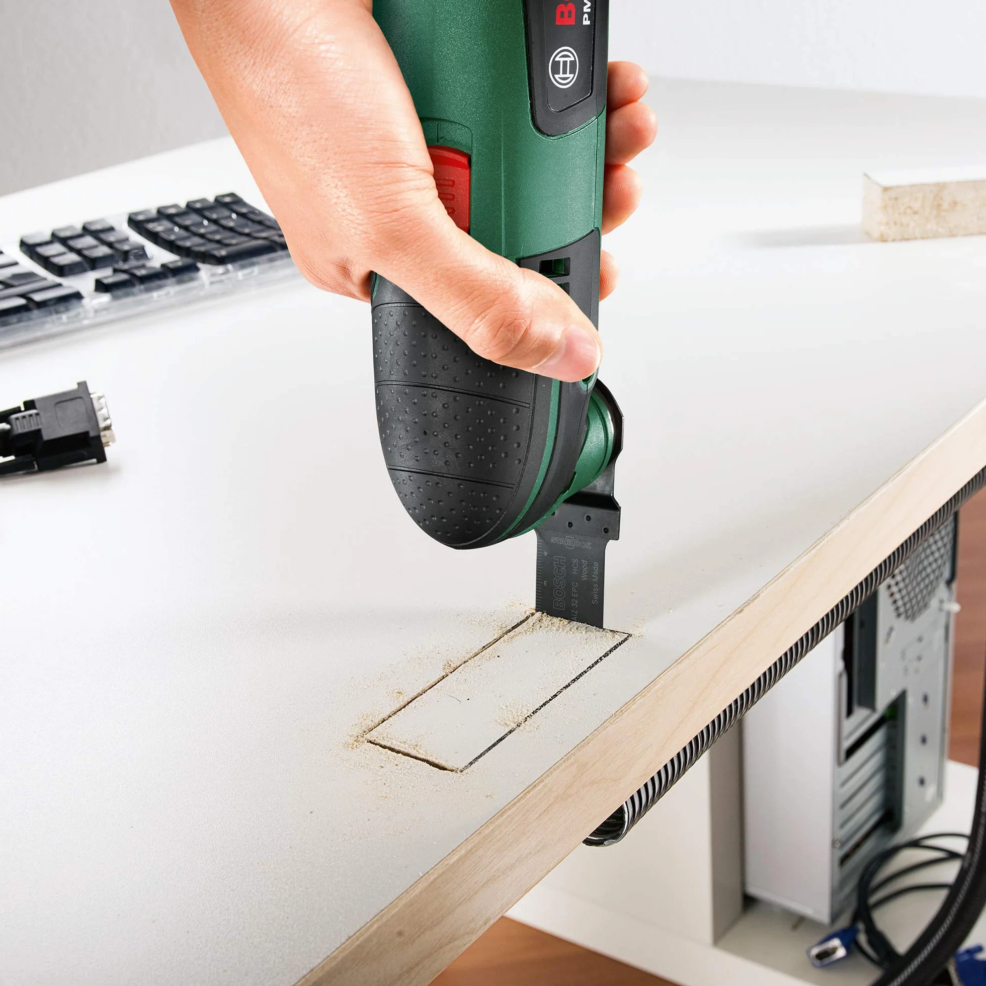 Bosch Profesional Promoline AIZ 24 EC Plunge Cut Wood